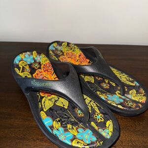 Sloggers Women’s Brown W Floral Footbed Flip Flops Size 8-39